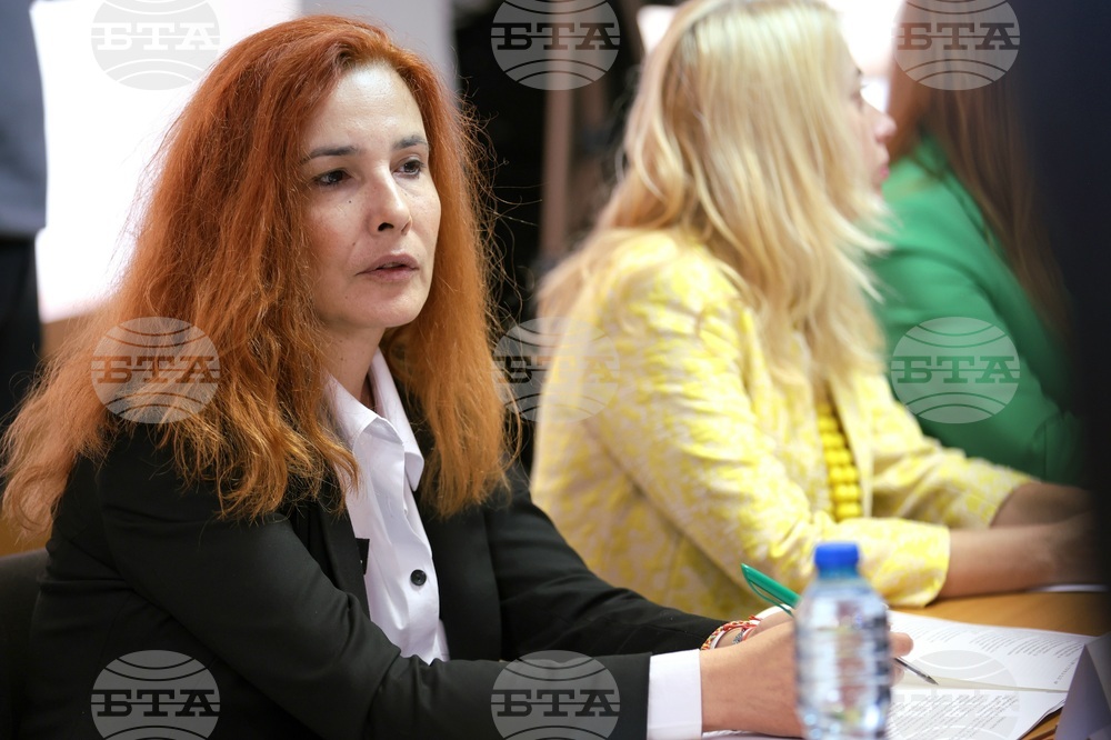Комисията за защита на конкуренцията и Комисията за защита на потребителите - брифинг