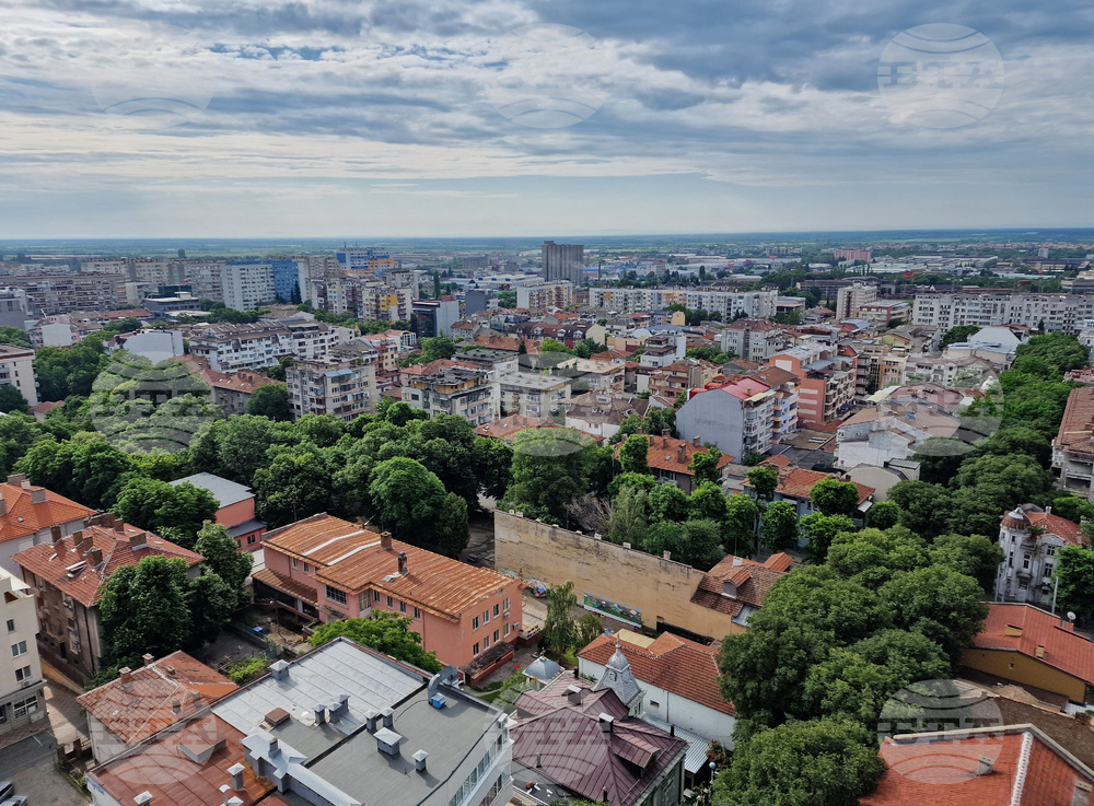 Средната брутна работна заплата в област Стара Загора за първото тримесечие на 2025 г. е над 2000 лева