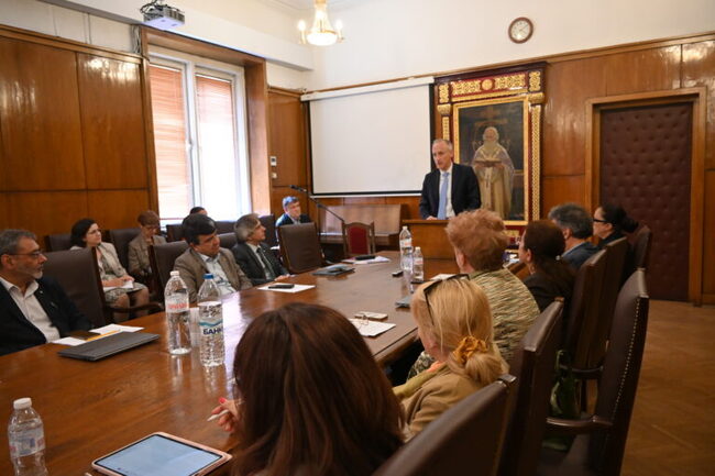 Министър Вълчев на среща с академичния съвет на Софийския университет: На вас разчитаме за ръст на икономиката на знанието