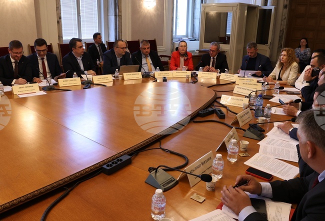 Парламентарната комисия по бюджет и финанси прие на първо четене промени, въвеждащи обща уредба на механизма на приключващото нетиране