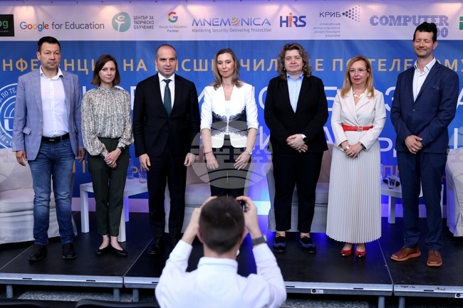  Иновативното образование и професиите на бъдещето бяха обсъдени на конференция, организирана от Висшето училище по телекомуникации и пощи