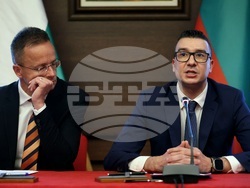 Българо-унгарската междуправителствена комисия за икономическо сътрудничество - протокол - подписване