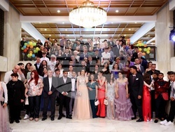 „Подкрепи една мечта“ - абитуриентски бал