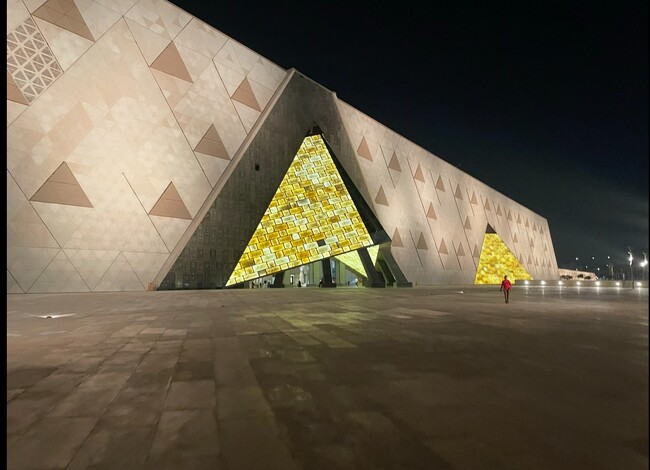 Покани за откриването на Големия египетски музей са изпратени до монарси и президенти от цял свят 