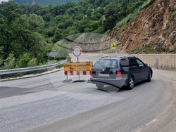 Девин - Михалково - Кричим - път - забрана за движение 