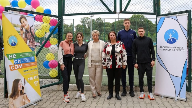 Викторио Илиев и Семьон Болдирев направиха демонстрационна тренировка с най-малките за Деня на детето