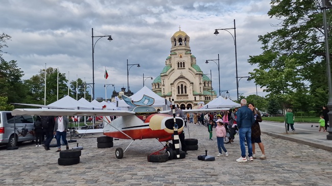 Изложението Kids Expo в София предлага различни образователни и забавни занимания за малки и големи
