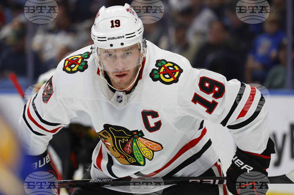 Toews Comeback Attempt Hockey