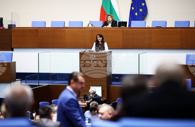 В декларация по повод предстоящия 1 юни от "Величие" заявят, че без деца няма да има държава