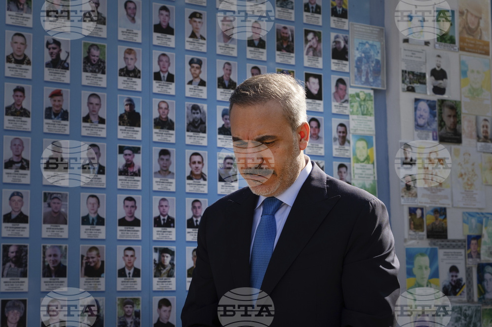 Турция предлага да е домакин на среща на лидерите на САЩ, Русия и Украйна