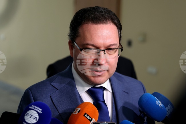 Interior Minister Mitov Criticizes President Radev for "Divisive" Rhetoric on Unification Day