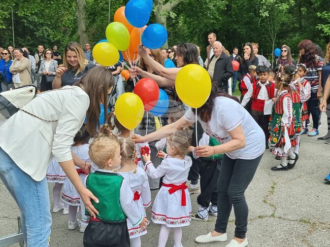  С близо 2,3 млн. лева кабинетът компенсира неприетите деца в детски градини