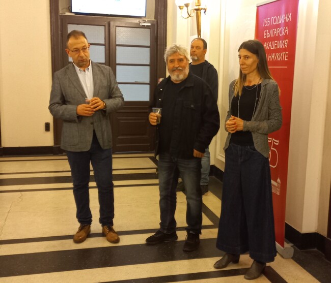 БАН откри изложба под наслов „Разхвърляни мъниста“ 