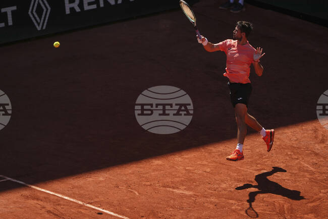 Мариано Навоне отрази два мачбола и отстрани Ботик ван де Зандсхулп на полуфиналите на турнира по тенис в Букурещ