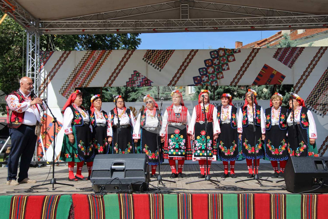 Община Елхово обяви прием на заявки за фолклорния фестивал „Тунджа пее и танцува“