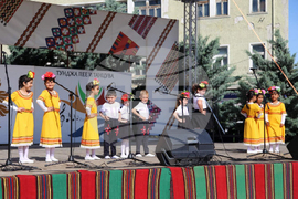 Елхово - „Тунджа пее и танцува“ - фолклорен фестивал