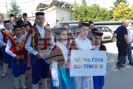Село Минерални бани - международен детски етнофестивал - Илияна Йотова