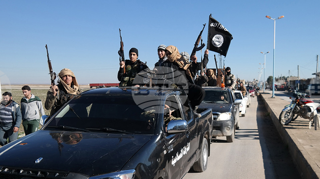 Великобритания и Франция са нанесли въздушен удар по обект на „Ислямска държава“ в Сирия, съобщи Лондон 