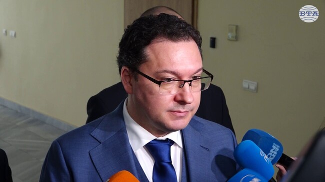 Видимостта на полицията на пътя трябва да е засилена максимално, каза министър Даниел Митов