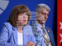 Национален пресклуб БТА - София - дискусия - Елена Нонева