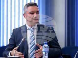 Национален пресклуб БТА - София - дискусия - Кристиан Вигенин