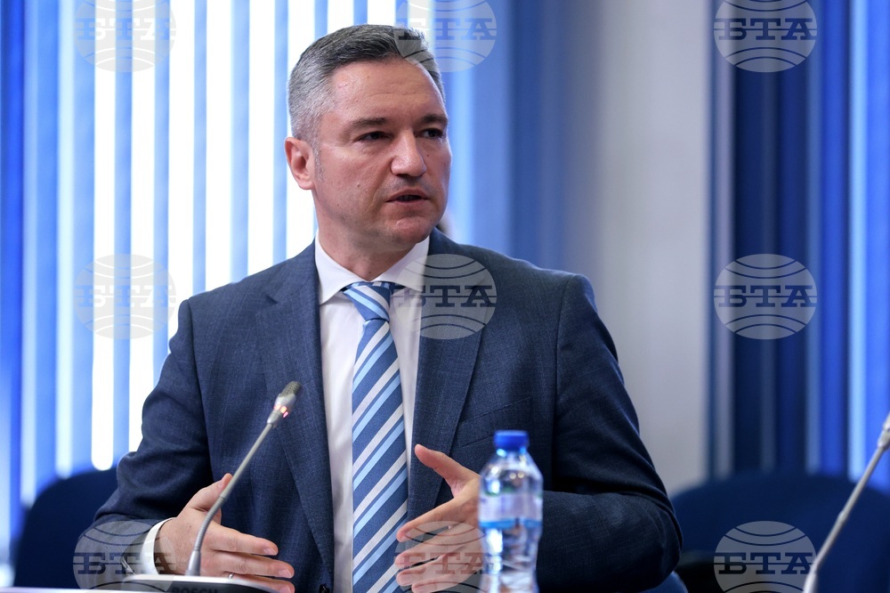 Евродепутатът Кристиан Вигенин се срещна с представители на БТПП във връзка с обществената консултация на ЕК относно системите с изкуствен интелект