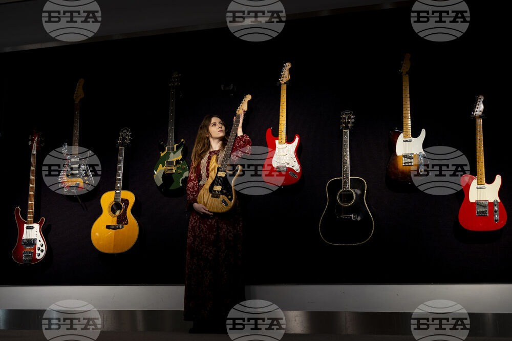 Китара на Еди Ван Хален е обявена на онлайн търг с начална цена от 700 000 долара