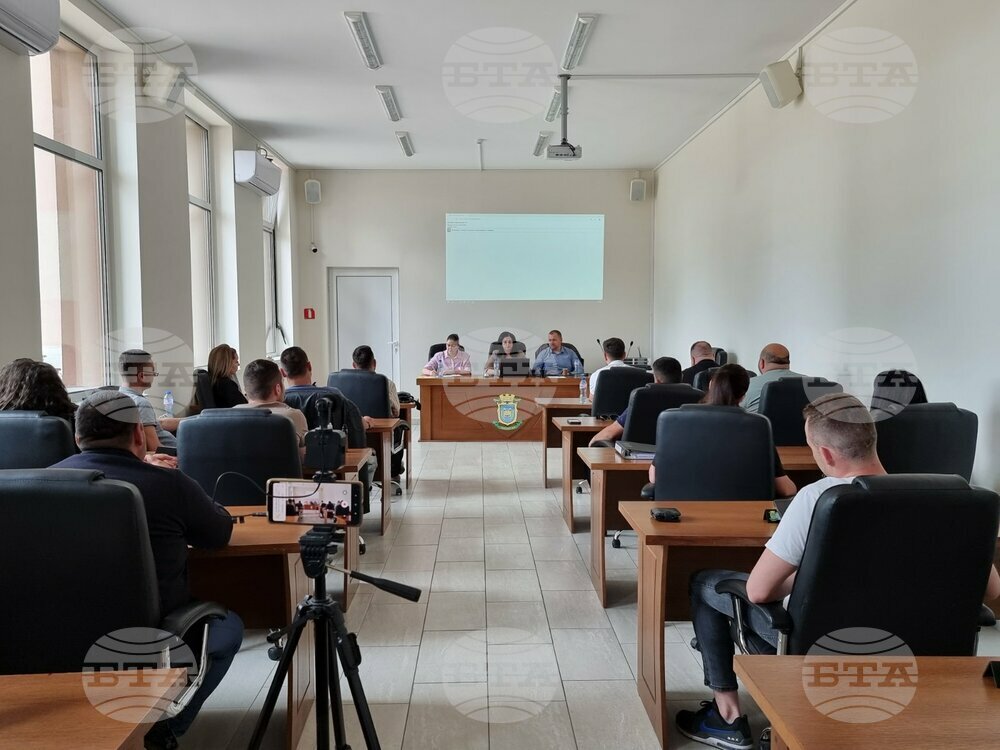 Общинският съвет в Раковски одобри предложение за завишаване броя на децата в яслите и детските градини