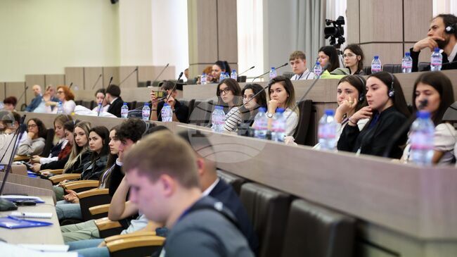 Център „Алеф“ кани студенти по изкуствата да участват в международен конкурс за човечността