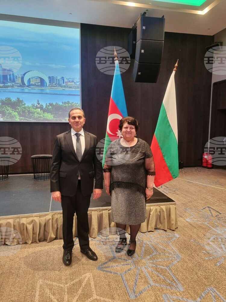 Главният редактор на българско списание Мария Гусейнова участва в официален прием в Посолството на Азербайджан в София