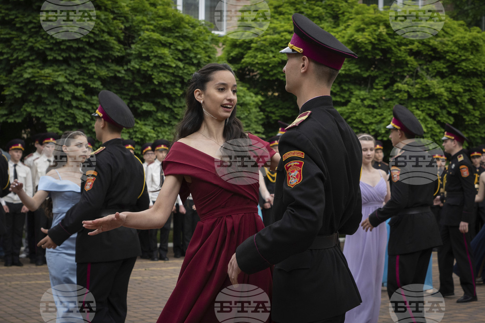 Russia Ukraine War School Graduates
