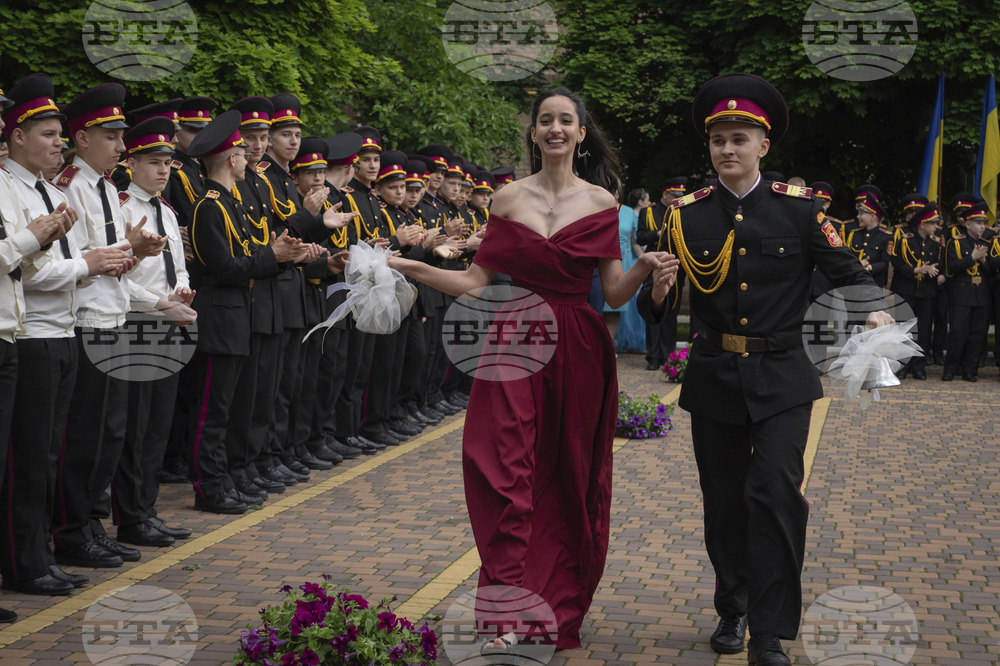 Russia Ukraine War School Graduates