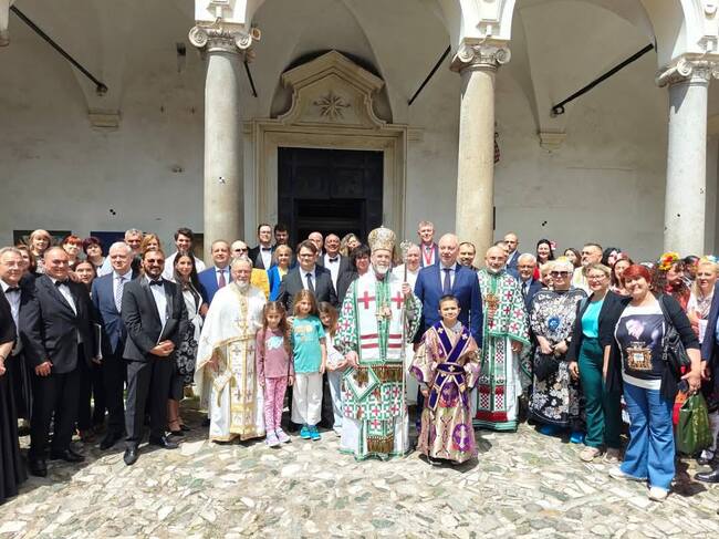 Божествена архиерейска литургия бе отслужена в базиликата „Сан Клементе“ в Рим по повод 24 май