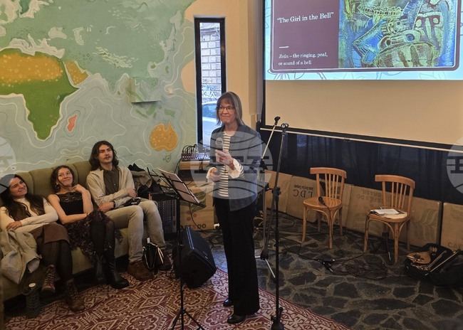 Публична лекция на тема "Звънливия глас" с проф. Дона Бюканън