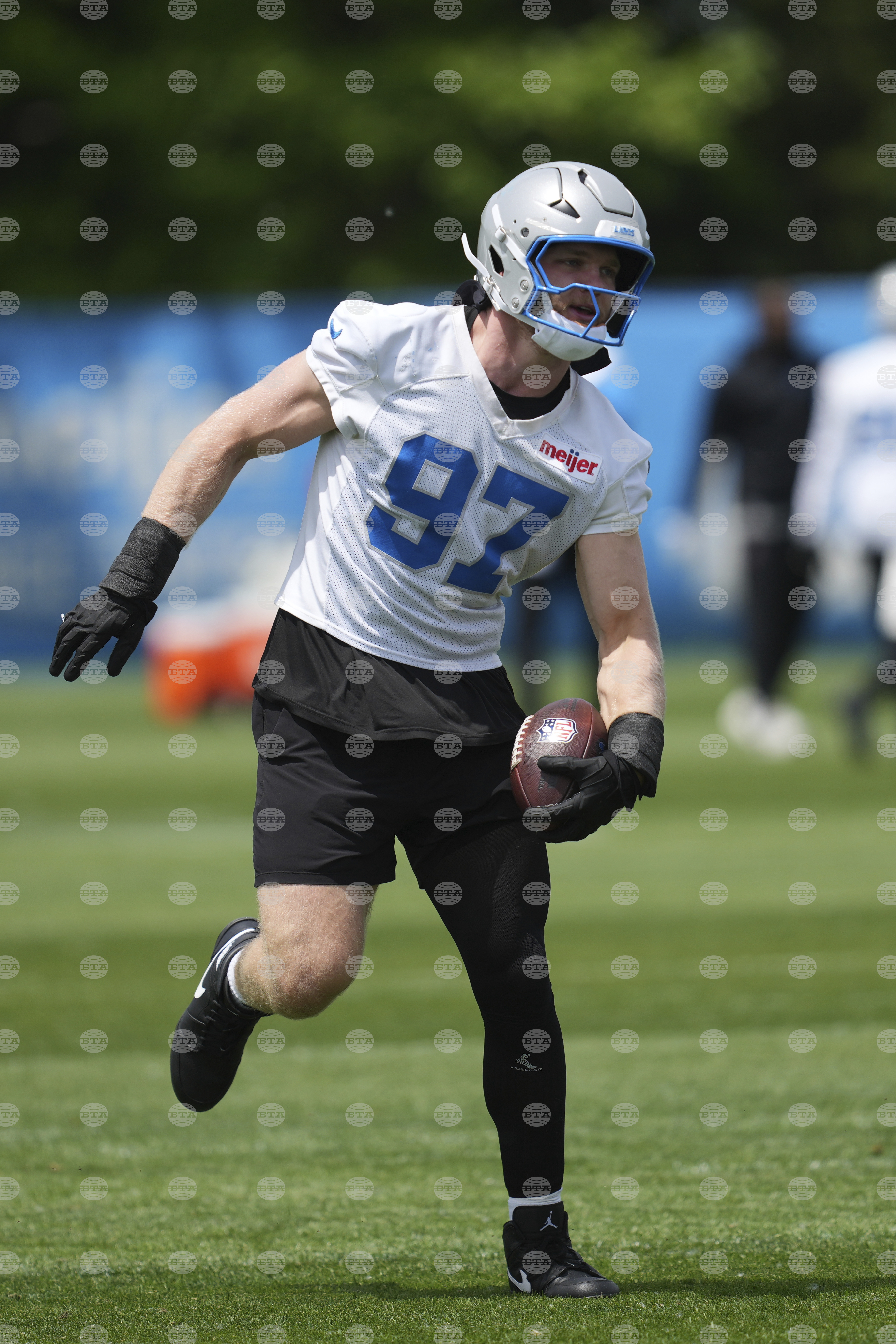 Lions Football