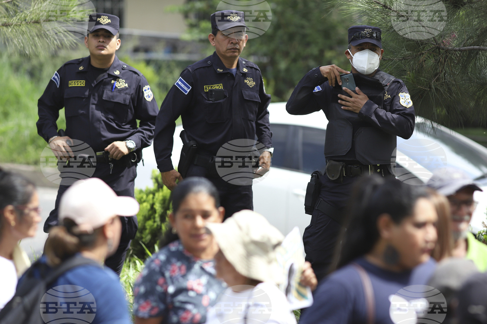 El Salvador Detainees