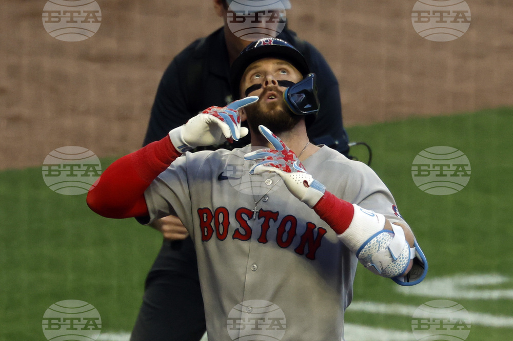 Red Sox Braves Baseball