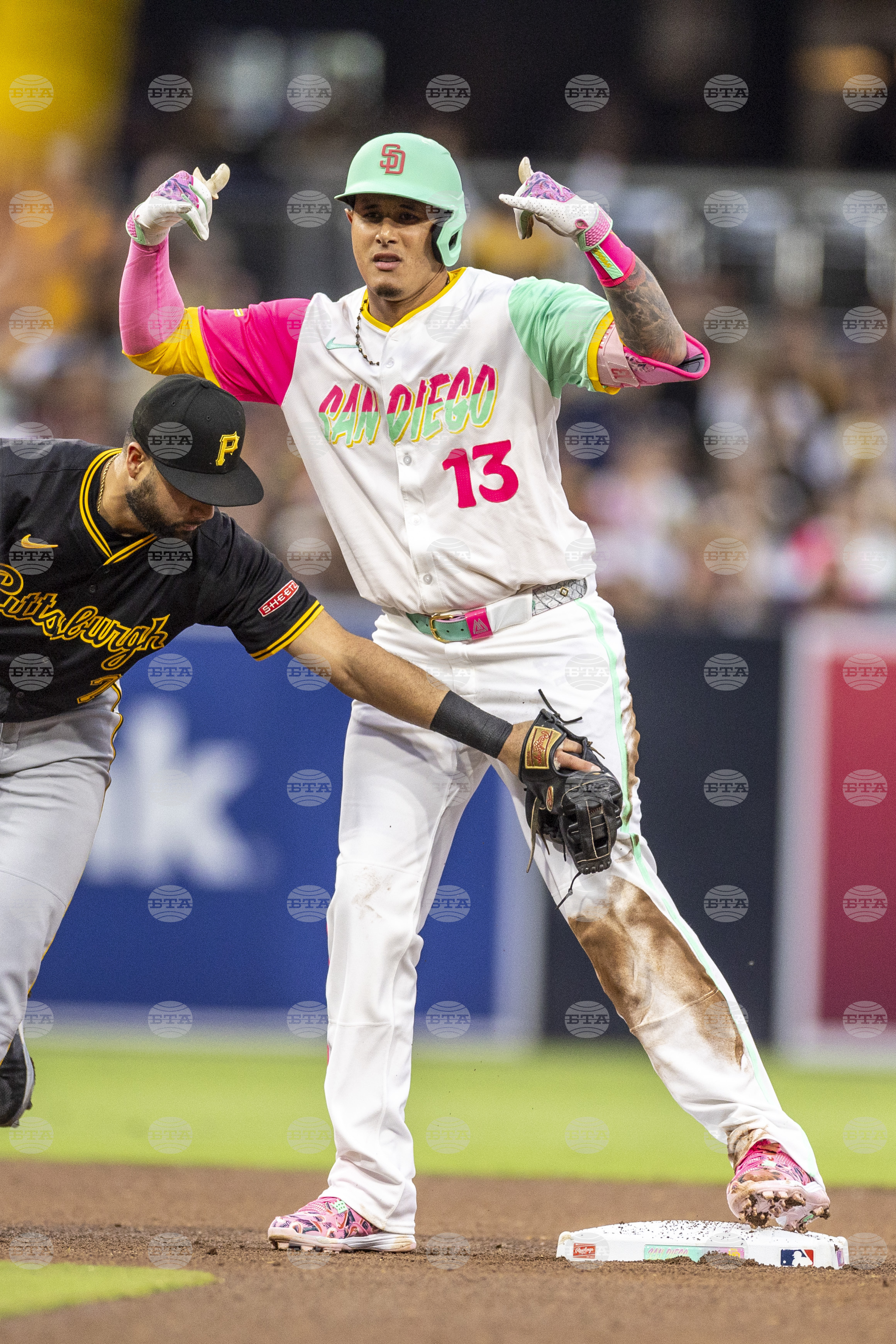 Pirates Padres Baseball