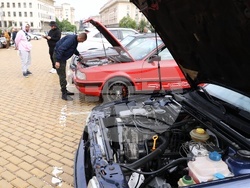 Ретро автомобили - парад