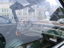 Ретро автомобили - парад