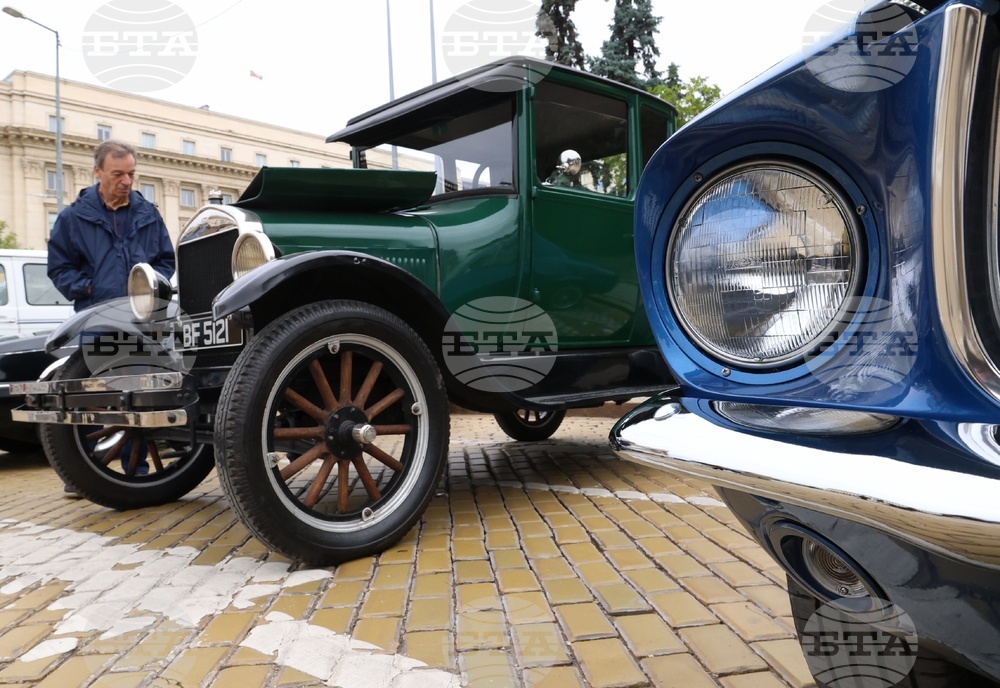 Sofia Hosts Vintage Cars Exhibition on Saturday