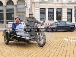 Ретро автомобили - парад