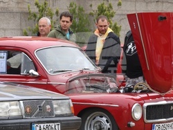 Ретро автомобили - парад