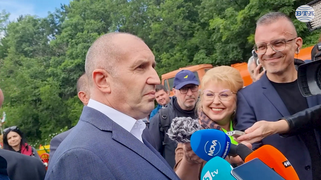 Моята кауза, като президент, е демокрацията, държа хората да бъдат чути, заяви президентът Румен Радев в Лясковец