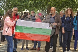 Ловеч - протест - евро