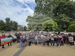 Ловеч - протест - евро