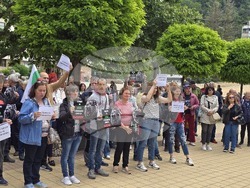 Ловеч - протест - евро