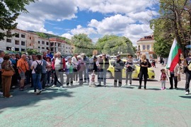 Шумен - протест - запазване на лева