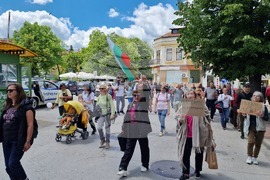 Шумен - протест - запазване на лева