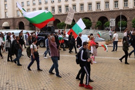 „Искаме си лева! Искаме си референдума“ - протест